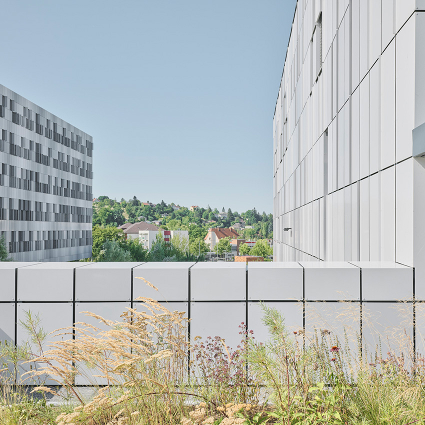 Begr&uuml;nung am Med Uni Campus